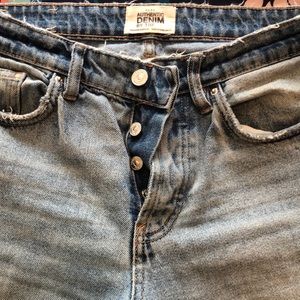 Zara jeans size 4
